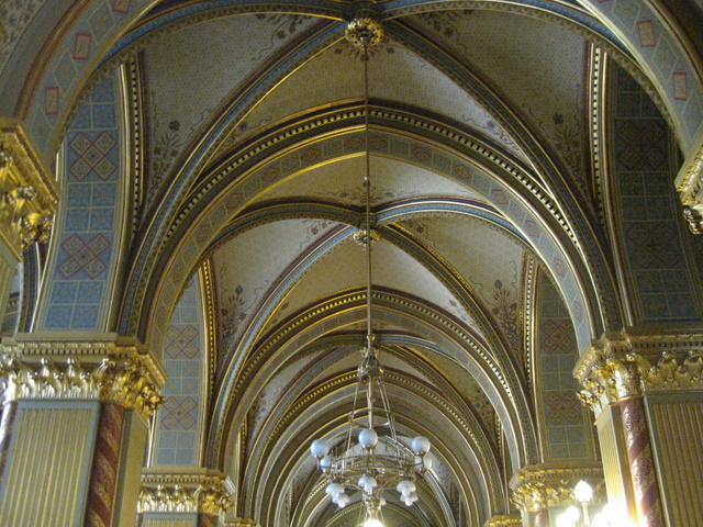 entrance-ceiling